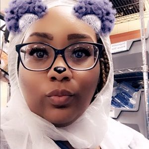 Meet your Posher, Sasha